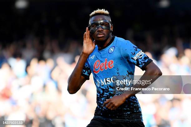 Victor Osimhen of SSC Napoli celebrates after scoring their side's second goal during the Serie A match between SSC Napoli and US Sassuolo at Stadio...