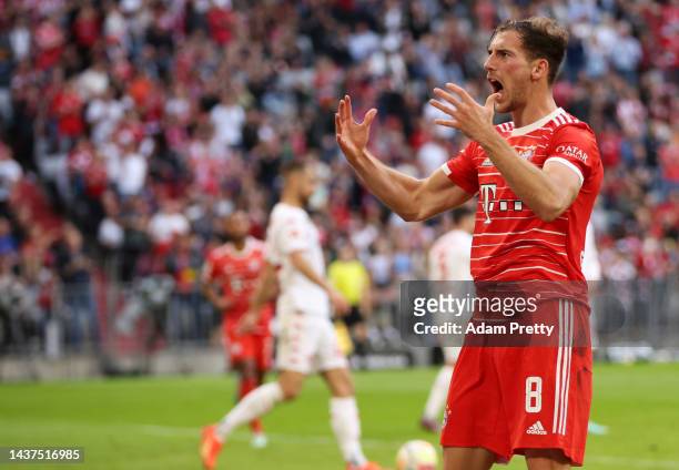 Leon Goretzka of Bayern Munich celebrates after scoring their team's fourth goal during the Bundesliga match between FC Bayern München and 1. FSV...