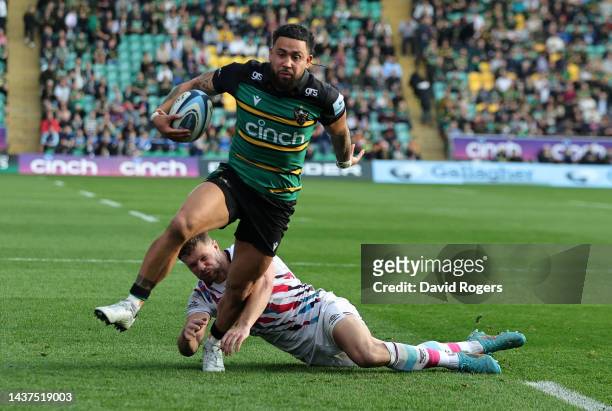 Matt Proctor of Northampton Saints goes past Henry Purdy to score their fifth try during the Gallagher Premiership Rugby match between Northampton...