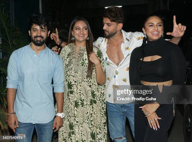 Mahat Raghavendra, Sonakshi Sinha, Zaheer Iqbal and Huma Qureshi attend the 'Double XL' film photocall on October 29, 2022 in Mumbai, India