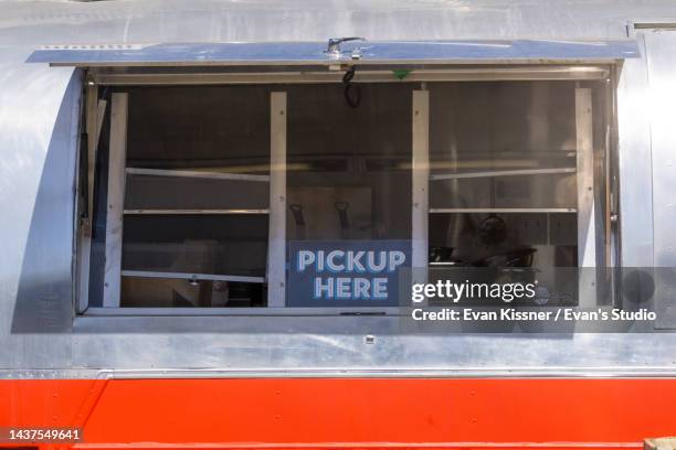 la food truck - pickup here - los angeles street vendor stock pictures, royalty-free photos & images