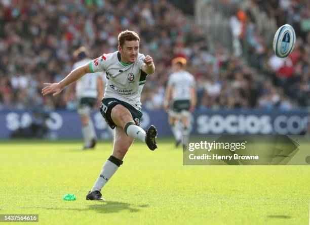 Paddy Jackson of London Irish converts a try during the Gallagher Premiership Rugby match between Harlequins and London Irish at Twickenham Stoop on...