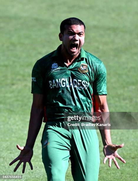 H Taskin Taskin Ahmed of Bangladesh celebrates taking the wicket of Craig ...