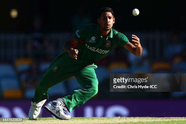 Mustafizur Rahman of Bangladesh fields during the ICC Men's T20 World Cup match between Bangladesh and Zimbabwe at The Gabba on October 30, 2022 in...