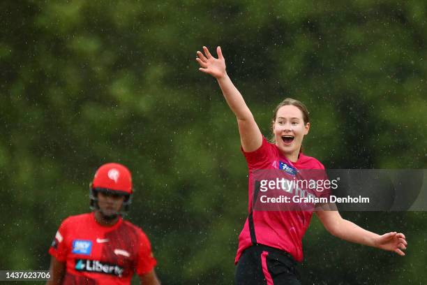 Lauren Cheatle of the Sixers appeals to the Umpire during the Women's Big Bash League match between the Melbourne Renegades and the Sydney Sixers at...
