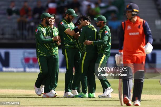 Shadab Khan of Pakistan celebrates the wicket of Tom Cooper of the Netherlands during the ICC Men's T20 World Cup match between Pakistan and...