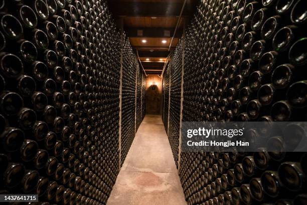 adelaide wine estate, australia. - culture australienne photos et images de collection