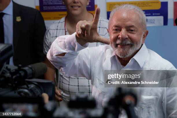 Candidate Luiz Inácio Lula Da Silva of Workers’ Party arrives to cast his vote at Escola Estadual Firmino Correia De Araújo on October 30, 2022 in...
