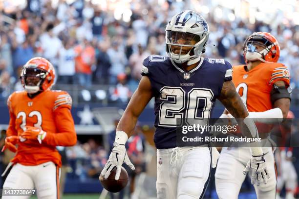 Tony Pollard of the Dallas Cowboys celebrates a touchdown against the Chicago Bears during the second quarter at AT&T Stadium on October 30, 2022 in...