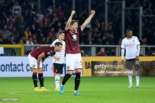 Aleksey Miranchuk of Torino FC celebrates after scoring the his team's second goal during the Serie A match between Torino FC and AC Milan at Stadio...