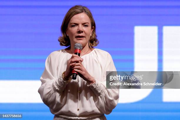 Gleisi Hoffmann president of Worker's Party (P talks to the press right after polls closed at Intercontinental Hotel on presidential runoff day on...