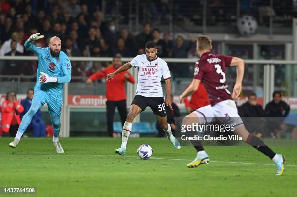 Junior Messias of AC Milan scores the goal during the Serie A match between Torino FC and AC Milan at Stadio Olimpico di Torino on October 30, 2022...