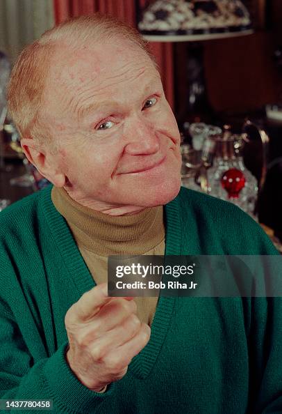 Legendary Comedian and Actor Red Buttons at home, January 23, 1999 in ...