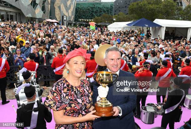 Melbourne Lord Mayor Sally Capp and VRC Chairman Neil Wilson pose with the Melbourne Cup during the Melbourne Cup Cavalcade and Press Conference on...