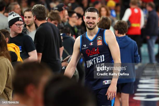 Chris Goulding of United thanks supporters during the round five NBL match between Melbourne United and Perth Wildcats at John Cain Arena, on October...