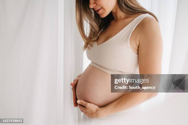 mulher grávida - pregnancy - fotografias e filmes do acervo