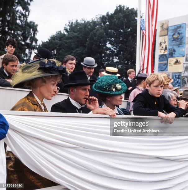 25 Heidi Schaffrath Stock Photos, HighRes Pictures, and Images Getty