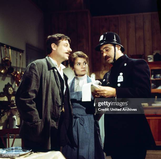 25 Heidi Schaffrath Stock Photos, HighRes Pictures, and Images Getty