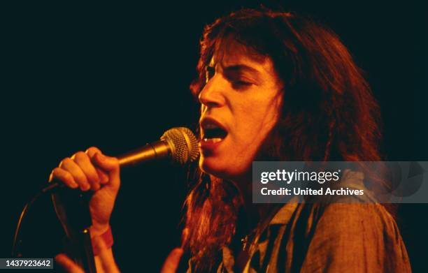 Patti Smith, amerikanische Punk und Rock Sängerin, gilt als Godmother of Punk, hier bei einem Konzert, circa 1978.