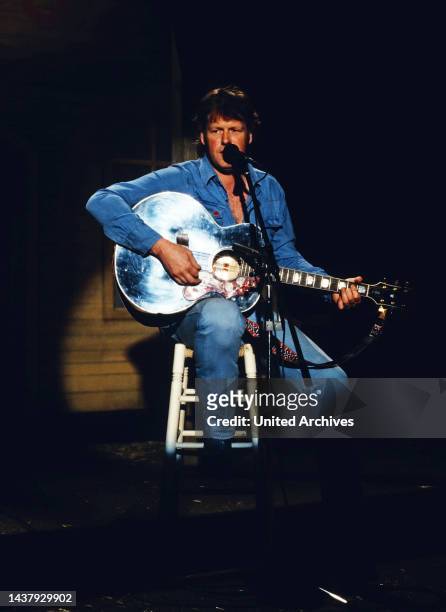 Country Musik mit Gunter Gabriel, Fernsehshow vom Bayerischen Rundfunk, im Bild: Gunter Gabriel, deutscher Countrymusik Sänger, Deutschland, 1980.
