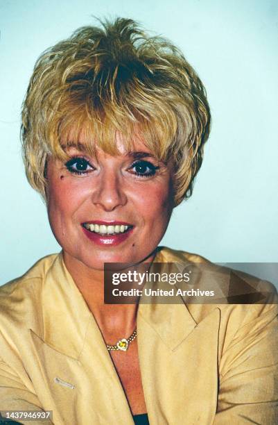 Ingrid Steeger, deutsche Schauspielerin, Portrait, Deutschland, 1988.