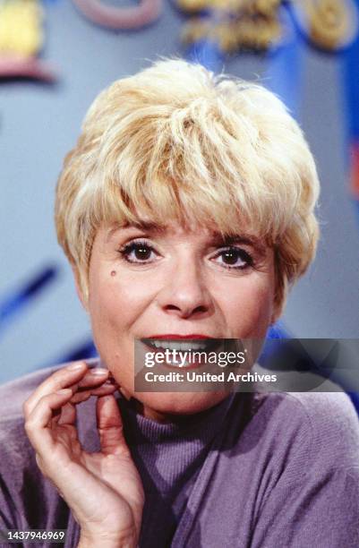 Ingrid Steeger, deutsche Schauspielerin, Portrait, Deutschland, 1991.