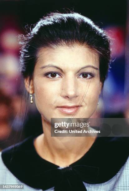 Sahra Wagenknecht, deutsche Politikerin, ehemals im Bundesvorstand der PDS Partei, Portrait, Deutschland, 1999.