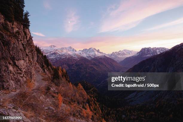 sunset view from emosson dam,valais wallis,switzerland,finhaut - emosson dam stockfoto's en -beelden