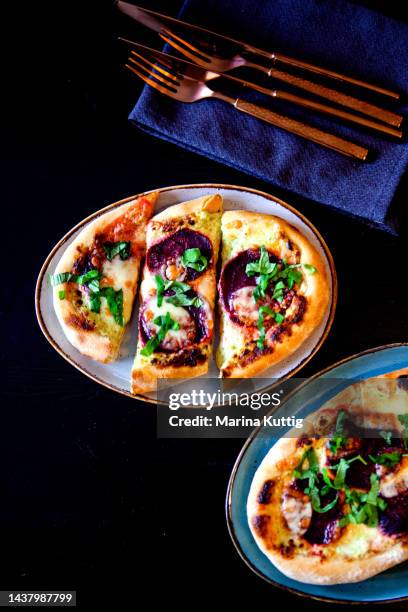 beetroot pizza - rote beete stock pictures, royalty-free photos & images