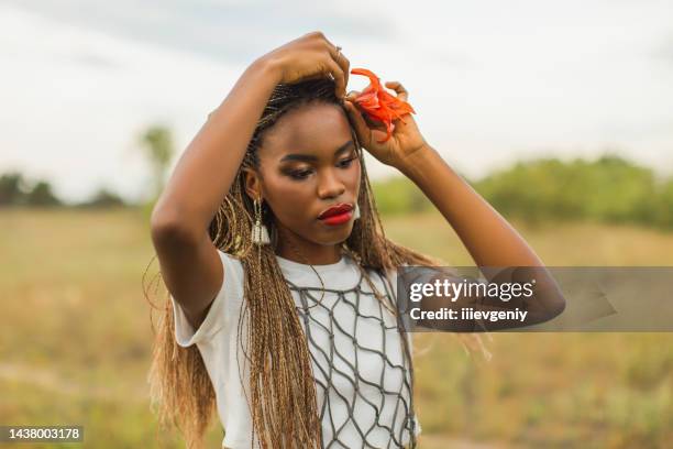 12,804 Flowers In Hair Photos and Premium High Res Pictures - Getty Images 12,804 Flowers In Hair Photos and Premium High Res Pictures - Getty Images