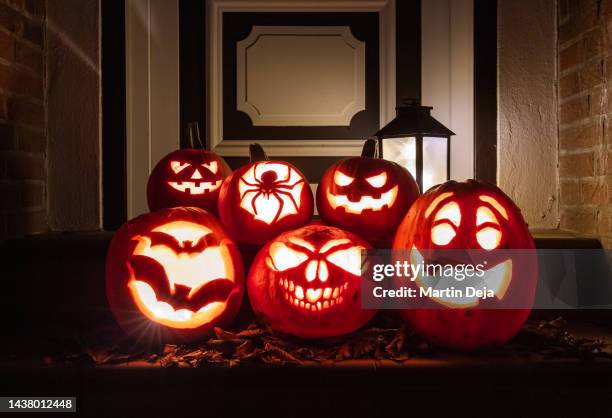 halloween pumpkin - scary pumpkin faces bildbanksfoton och bilder