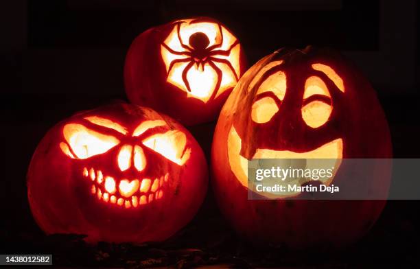 halloween pumpkin - halloween lantern stock pictures, royalty-free photos & images