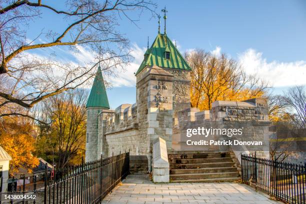 porte saint-louis, vieux quebec, quebec city, canada - patrick wall stock pictures, royalty-free photos & images