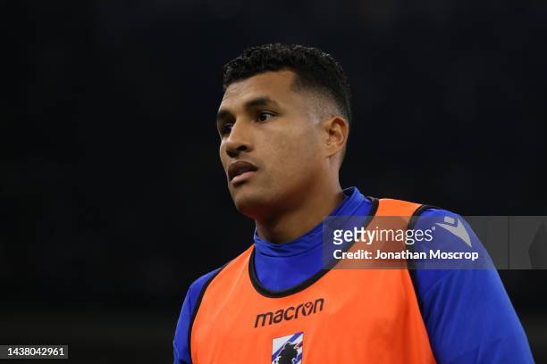 Jeison Murillo of UC Sampdoria makes his way to the bench prior to the Serie A match between FC Internazionale and UC Sampdoria at Stadio Giuseppe...
