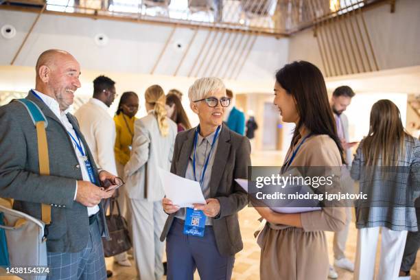 Socializing Coding Conference Qr Code Business Card Photos and Premium High Res Pictures - Getty Images