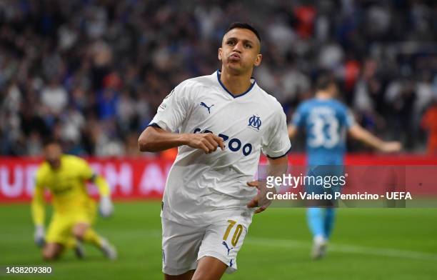 Alexis Sanchez of Marseille reacts during the UEFA Champions League group D match between Olympique Marseille and Tottenham Hotspur at Orange...