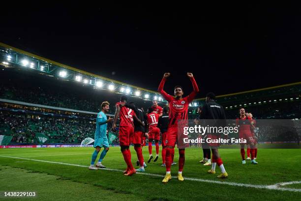 Ansgar Knauff of Eintracht Frankfurt celebrates their side's win with teammates after the final whistle of the UEFA Champions League group D match...