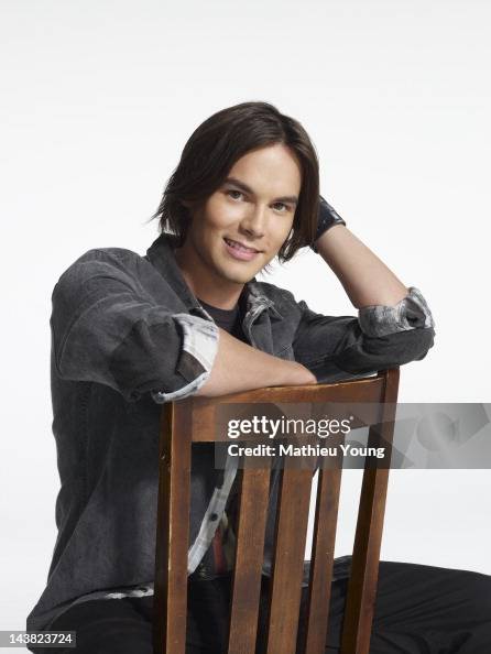 Pll Caleb Rivers LIARS - Tyler Blackburn stars as Caleb Rivers on Walt Disney... Photo d ...