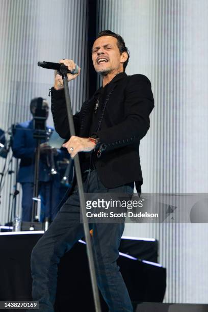 Singer Marc Anthony performs onstage during the 'Viviendo' tour at The Kia Forum on October 30, 2022 in Inglewood, California.