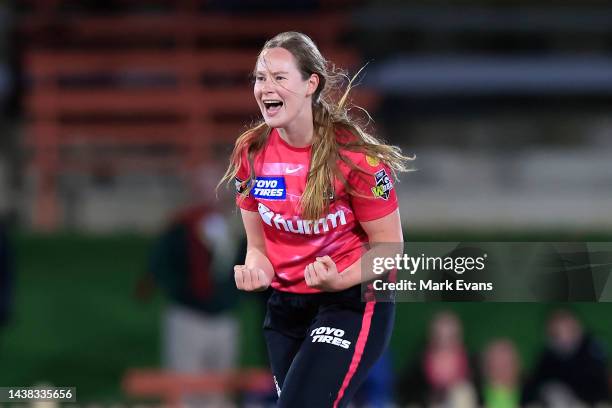 Lauren Cheatle of the Sixers celebrates the wicket of Tammy Beaumont of Thunder during the Women's Big Bash League match between the Sydney Thunder...