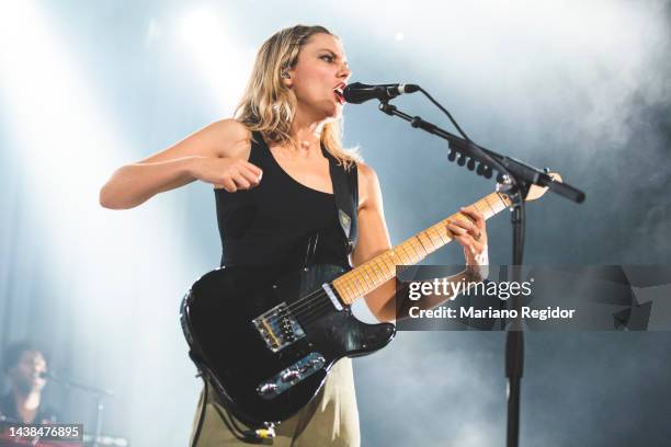 Ellie Rowsell of the English rock band Wolf Alice performs on stage at La Riviera on November 02, 2022 in Madrid, Spain.