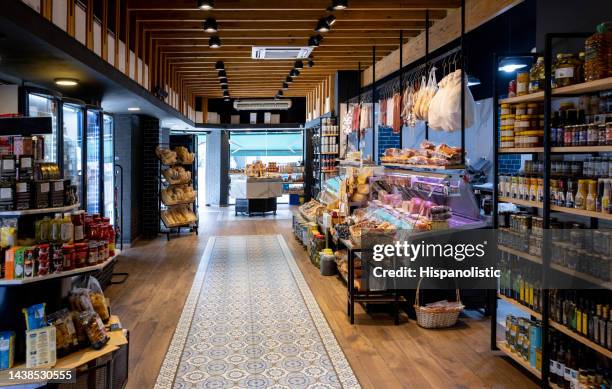 empty charcuterie - small business concepts - shop interior stockfoto's en -beelden