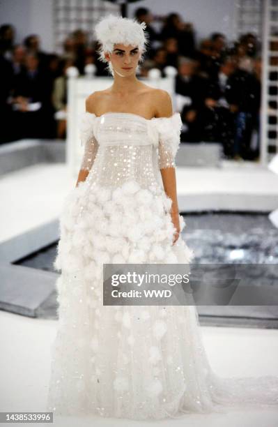 Chanel Spring 2005 Couture Runway Show