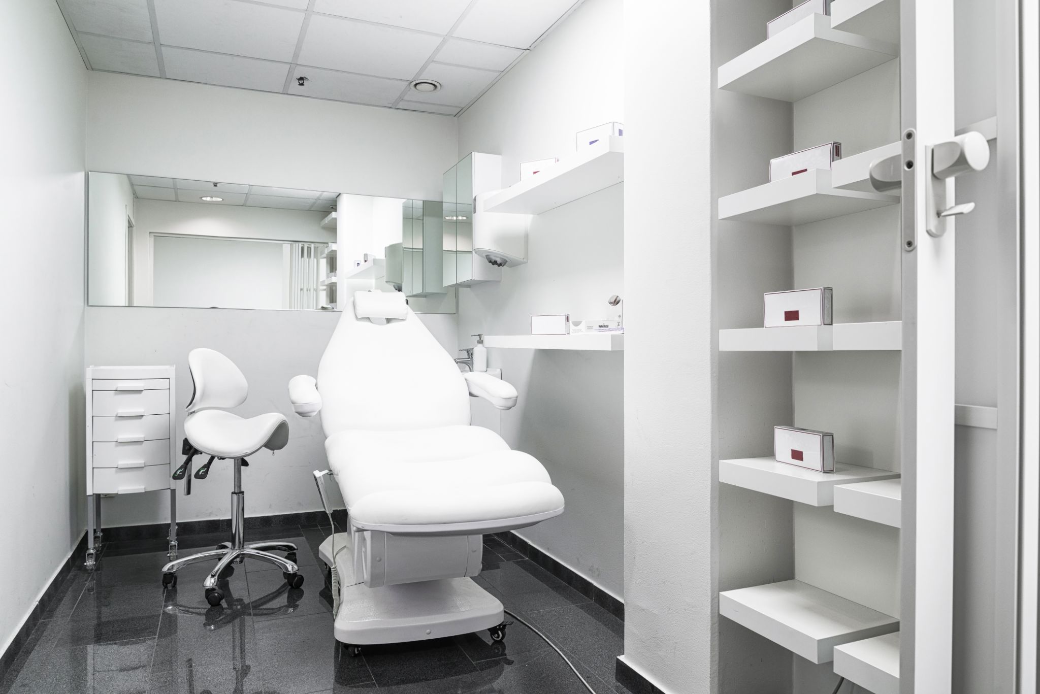 dermawhite clinic