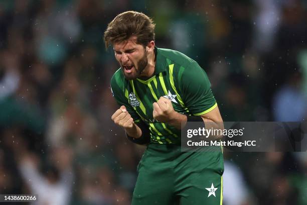 Shaheen Shah Afridi of Pakistan celebrates taking the wicket of Quinton de Kock of South Africa for a duck during the ICC Men's T20 World Cup match...