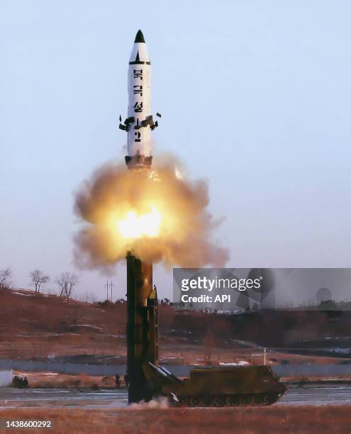 Test de lancement d'un missile balistique en Corée du Nord, en février 2017.
