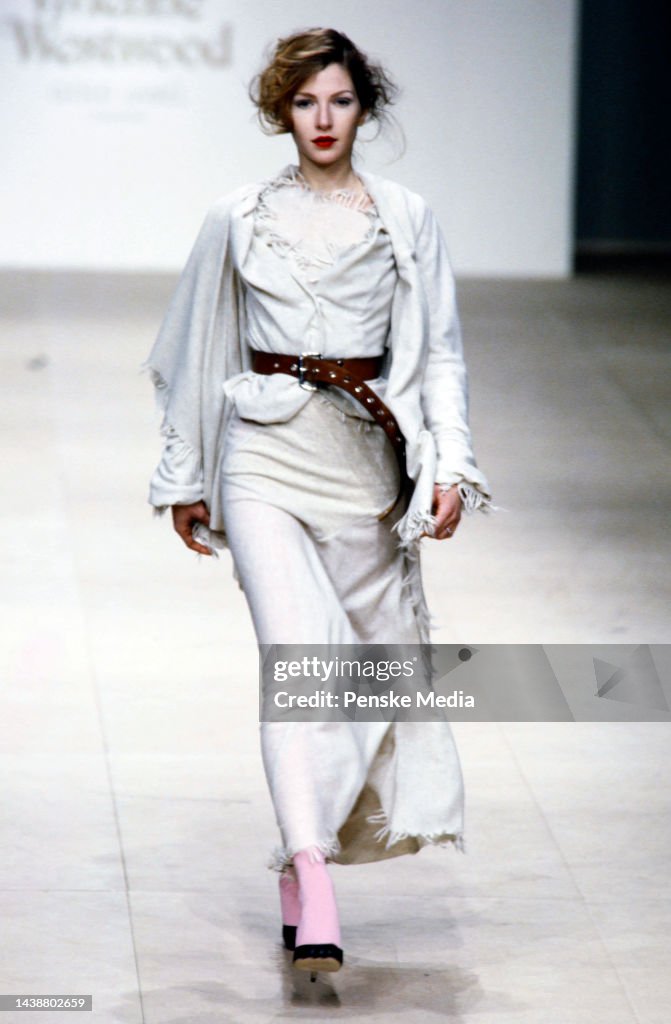 Red by Vivienne Westwood Fall 2000 Ready to Wear Runway Show
