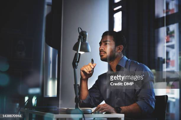 finance, data analysis and thinking businessman trading or investing money in stock market and startup project. thoughtful, focused and smart trader studying global charts on a computer in an office - bureau de change stockfoto's en -beelden
