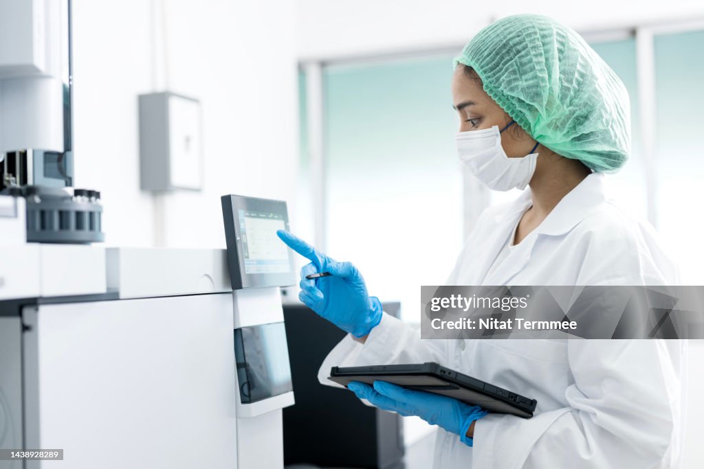 Gc Machine Operating Process Gas Chromatography Analysis In Medical Laboratory Asian Female ...