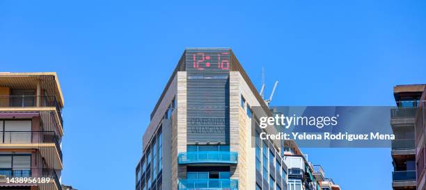 76 Digital Clock Building Exterior Stock Photos, High-Res Pictures, and ...